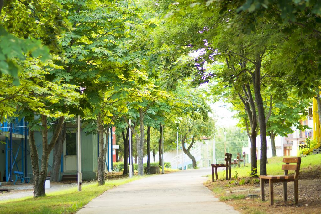 Holiday Village 洛泽内茨 外观 照片